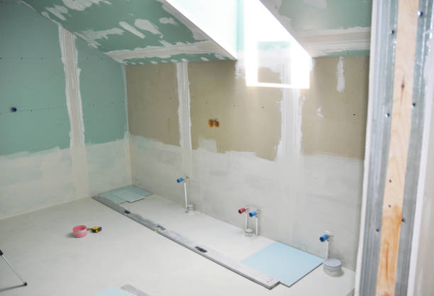 Best Water Damage & Mold Remediation  in Akron, OH